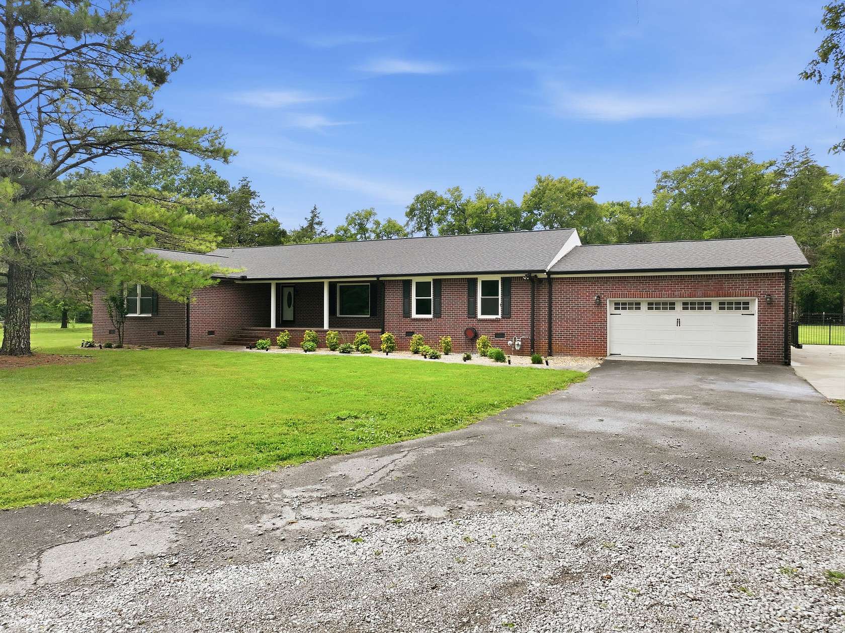 5 Acres of Land with Home for Sale in Murfreesboro, Tennessee