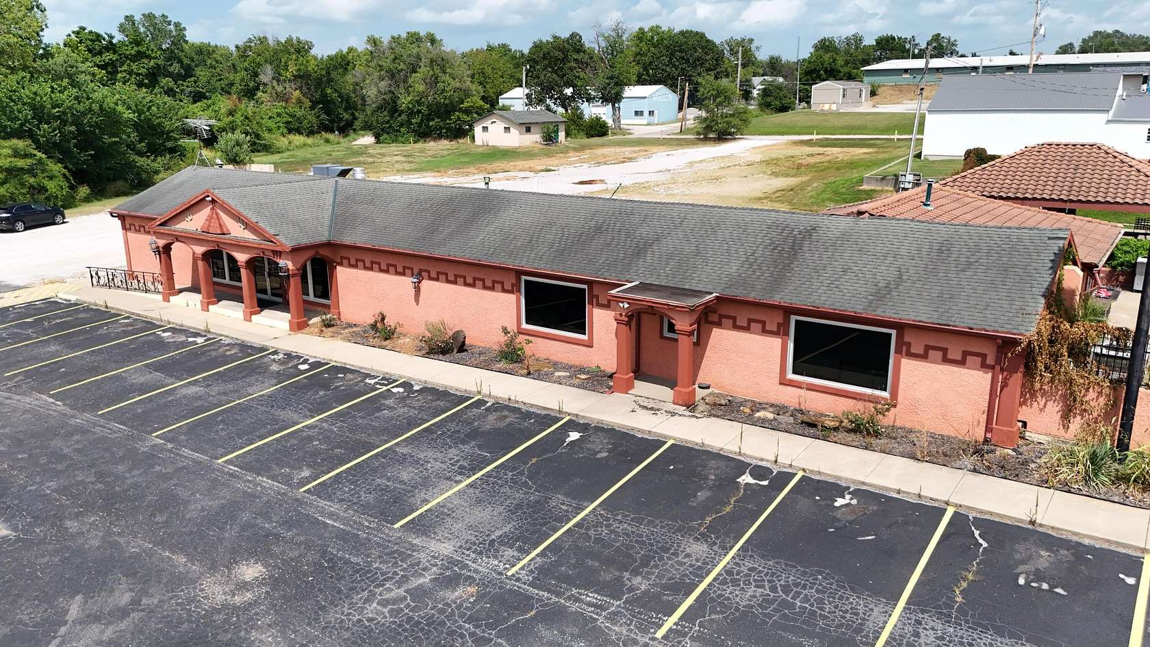2.15 Acres of Mixed-Use Land for Sale in Nevada, Missouri