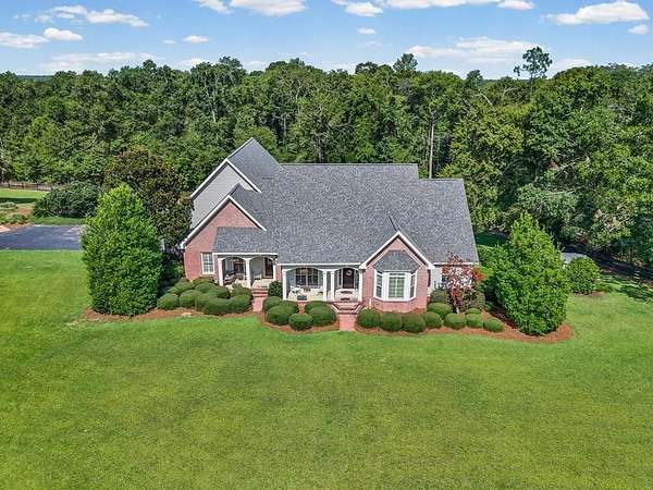 5 Acres of Land with Home for Sale in Fitzgerald, Georgia