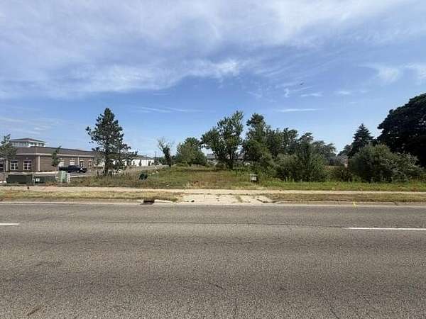 0.91 Acres of Residential Land for Sale in Holland, Michigan