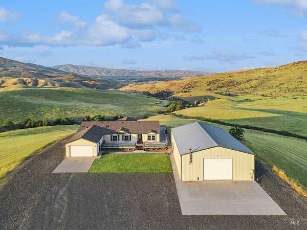 42.3 Acres of Land with Home for Sale in Sweet, Idaho
