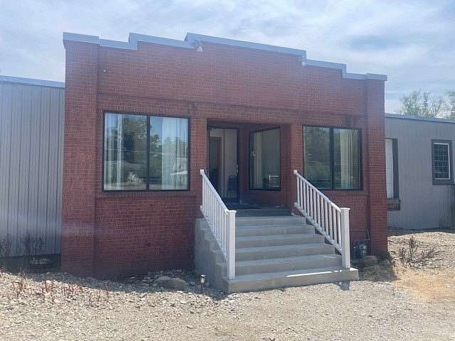 4.25 Acres of Improved Commercial Land for Sale in Columbus, Pennsylvania