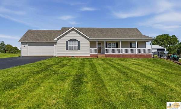 3 Acres of Land with Home for Sale in Etoile, Kentucky
