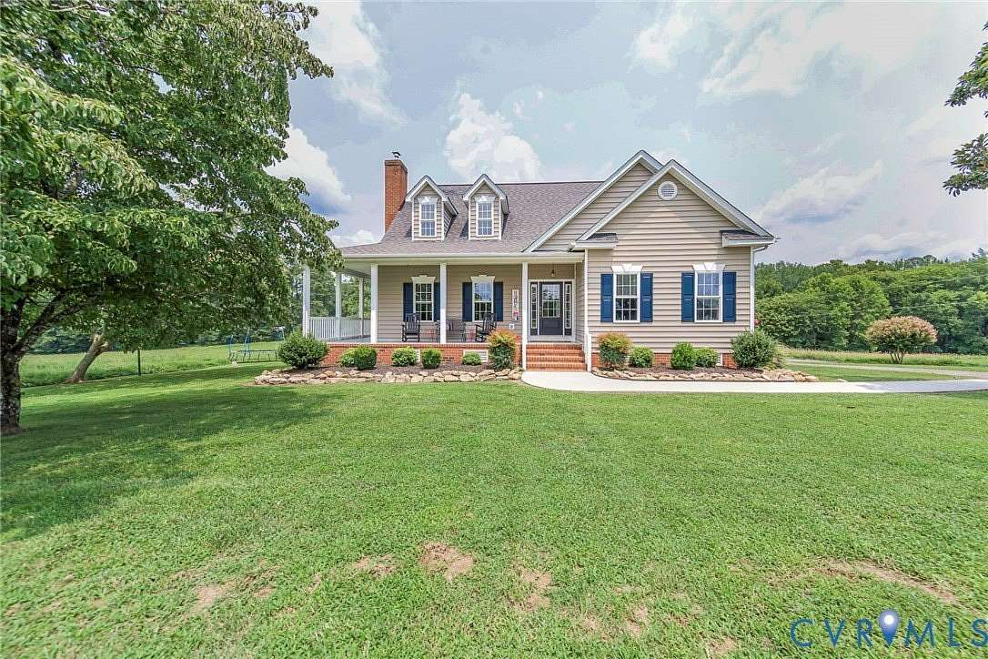 5 Acres of Land with Home for Sale in Church Road, Virginia
