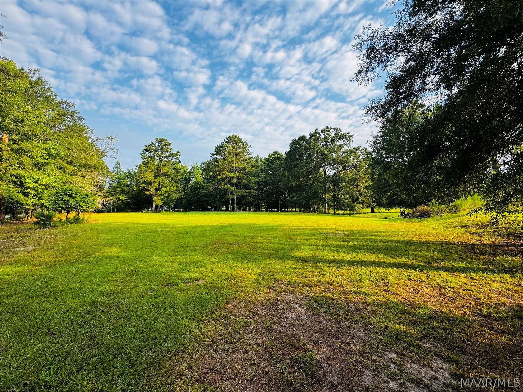 8.23 Acres of Residential Land for Sale in Wetumpka, Alabama