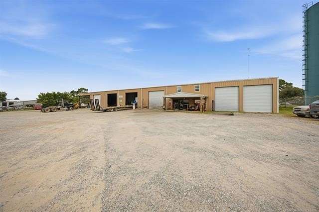 3 Acres of Improved Commercial Land for Sale in Atoka, Oklahoma