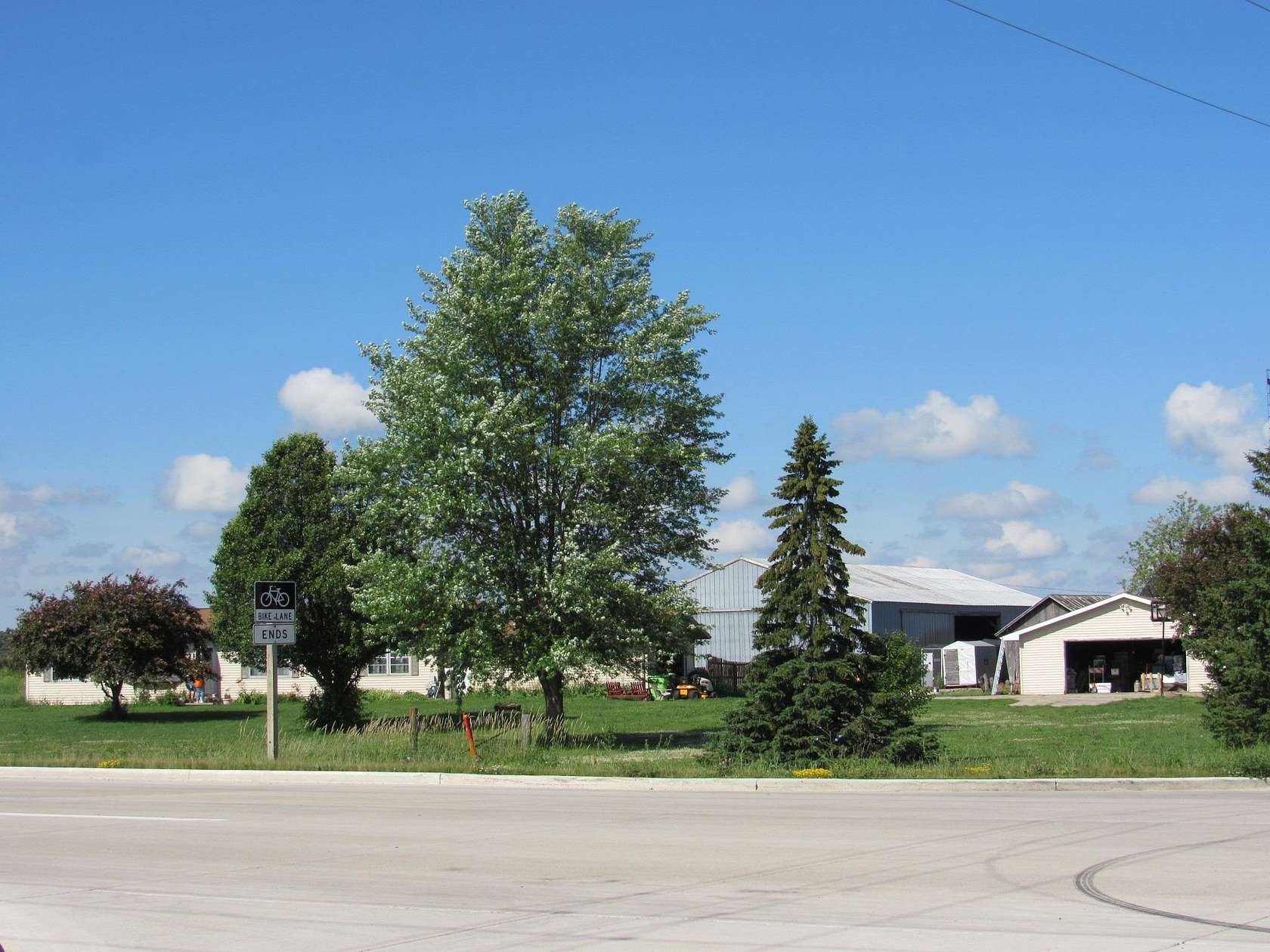 5.13 Acres of Mixed-Use Land for Sale in Oshkosh, Wisconsin