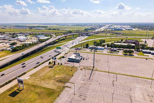 0.67 Acres of Commercial Land for Auction in Wichita, Kansas