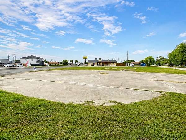 0.17 Acres of Commercial Land for Sale in Ingleside, Texas