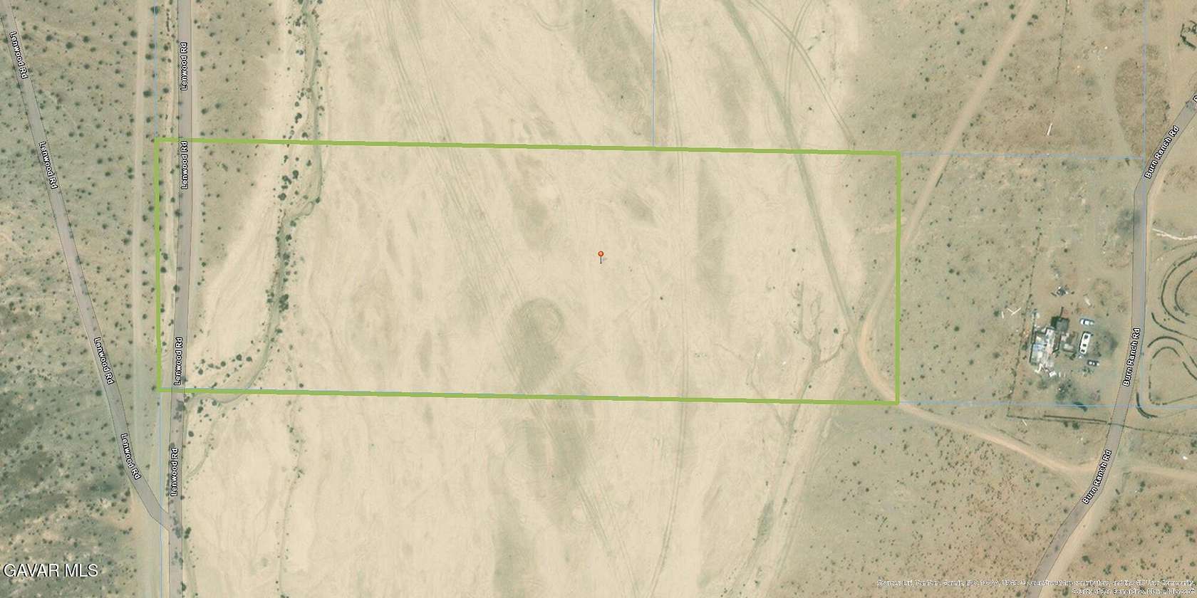 7.5 Acres of Land for Sale in Hinkley, California