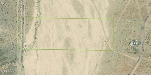 7.5 Acres of Land for Sale in Hinkley, California