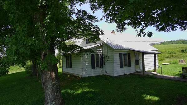 275 Acres of Land for Auction in Campbellsville, Kentucky