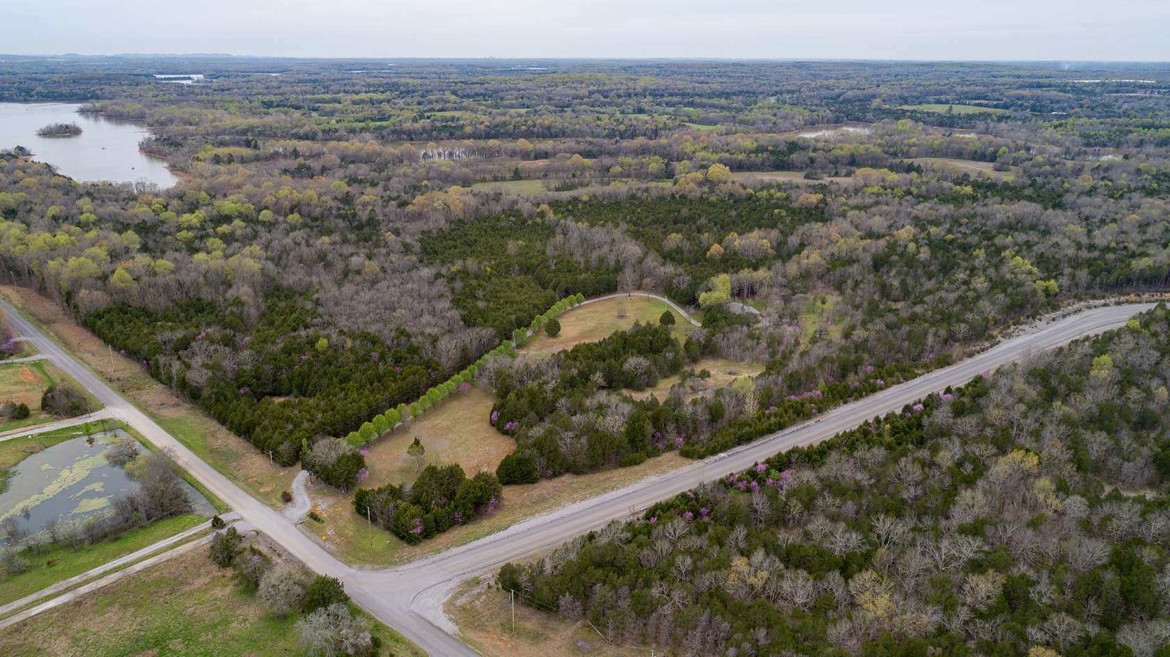 10.9 Acres of Improved Mixed-Use Land for Sale in Murfreesboro, Tennessee