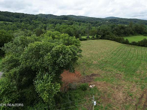5.42 Acres of Land for Sale in Speedwell, Tennessee