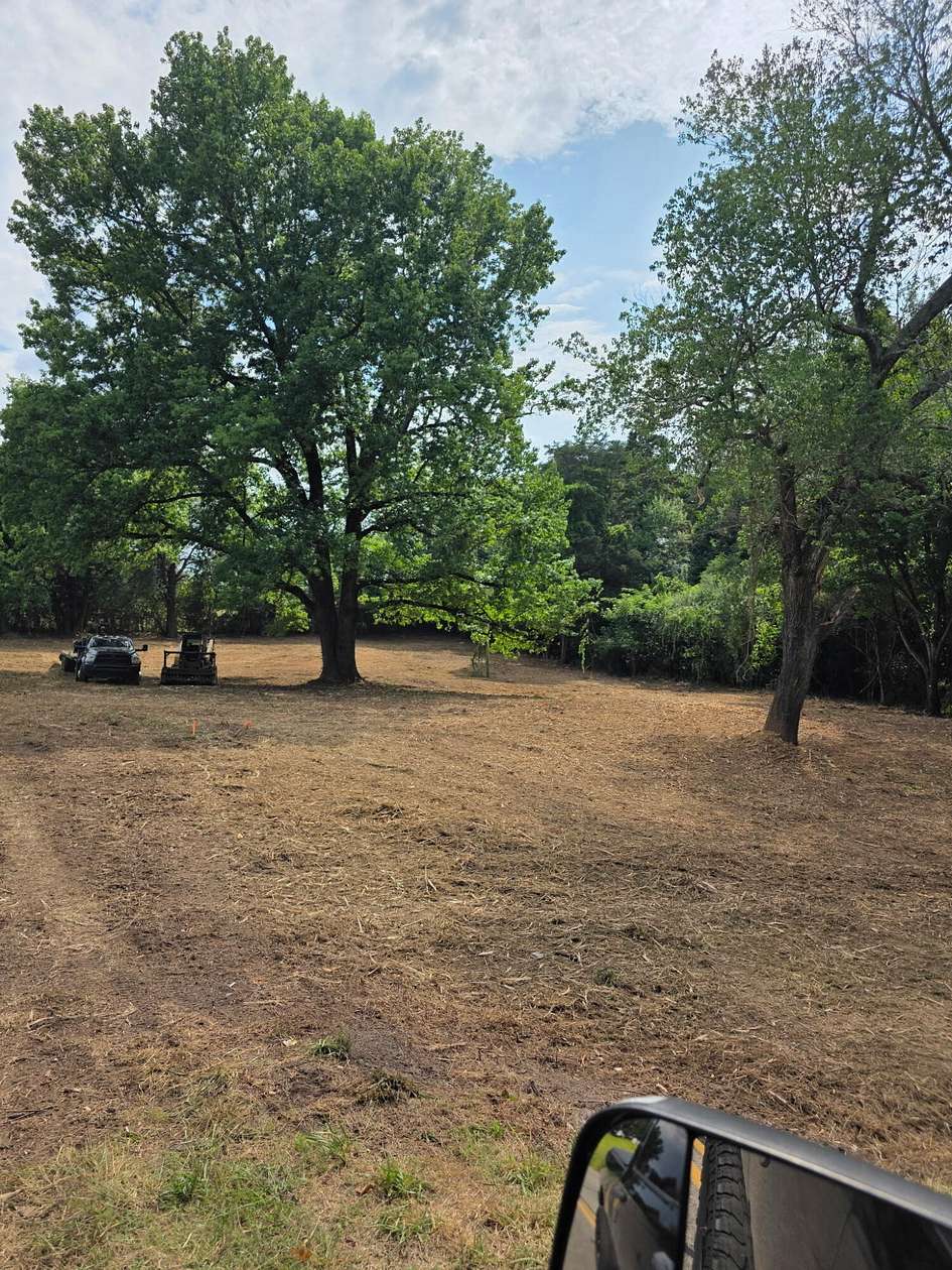 0.8 Acres of Land for Sale in Etowah, Tennessee