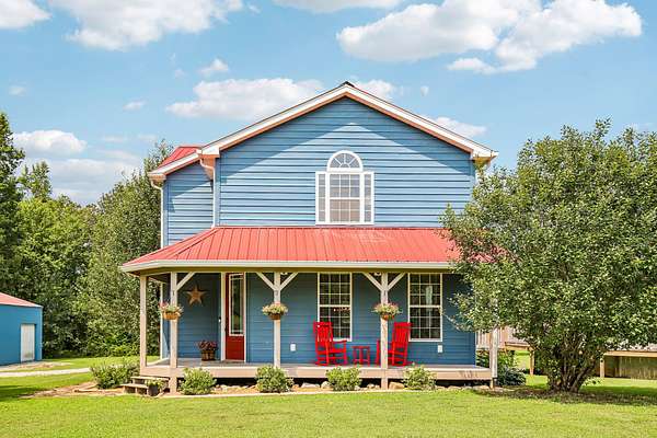 2.7 Acres of Land with Home for Sale in Dickson, Tennessee