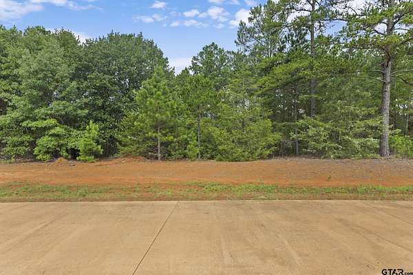 0.5 Acres of Residential Land for Sale in Lindale, Texas