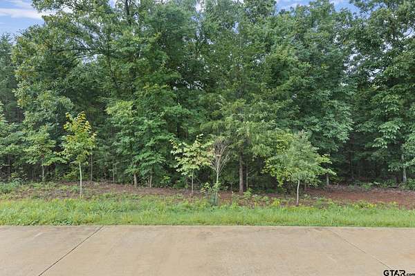 0.5 Acres of Residential Land for Sale in Lindale, Texas