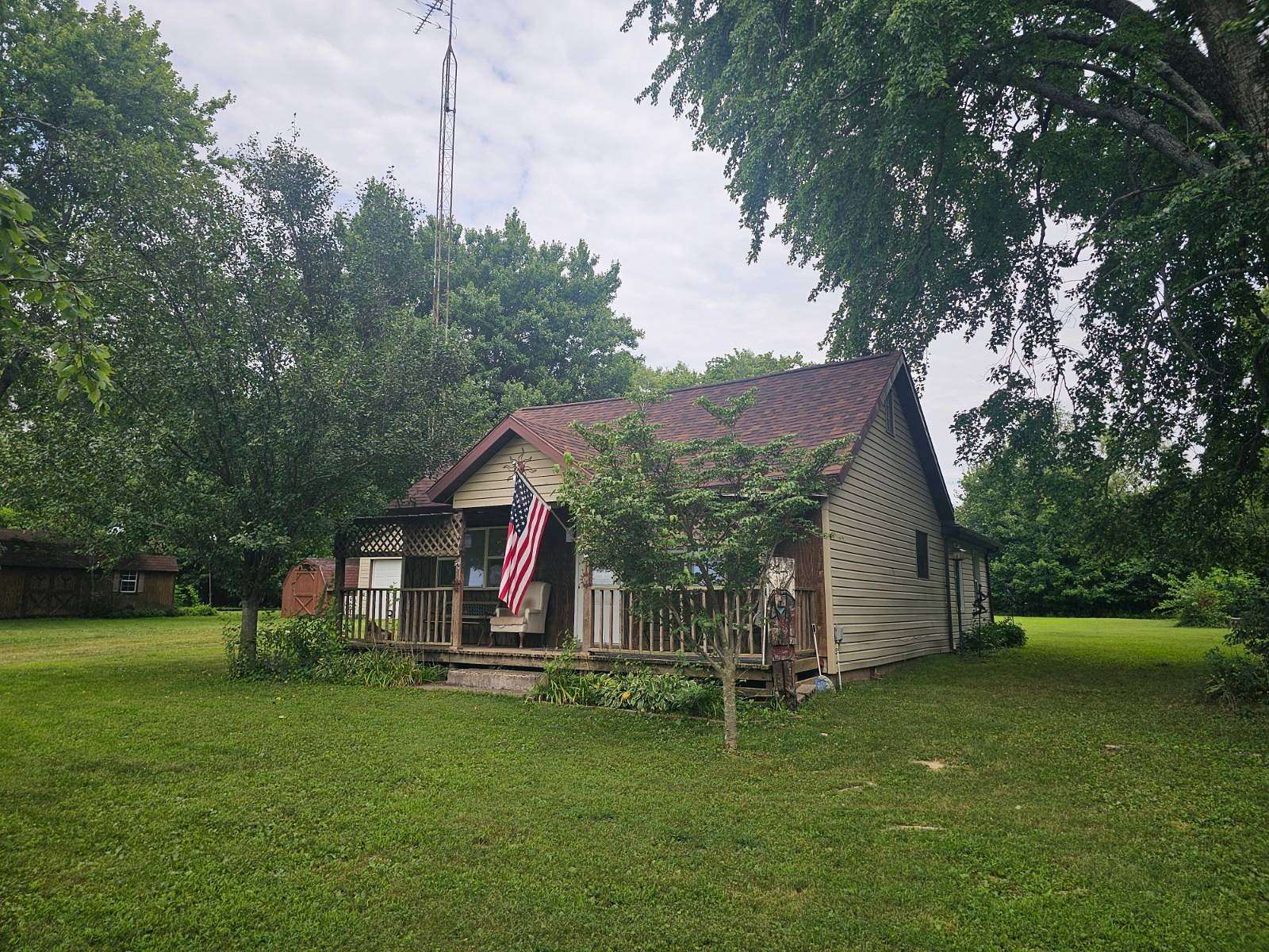 2 Acres of Land with Home for Sale in Sumner, Illinois