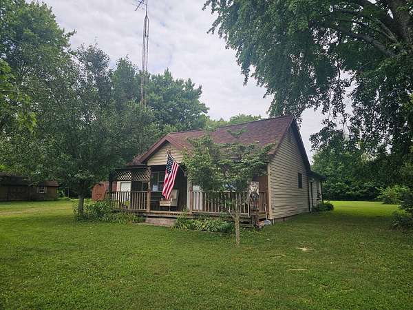 2 Acres of Land with Home for Sale in Sumner, Illinois