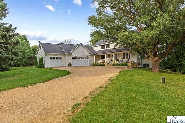 10 Acres of Land with Home for Sale in North Mankato, Minnesota