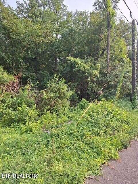 0.46 Acres of Commercial Land for Sale in Knoxville, Tennessee
