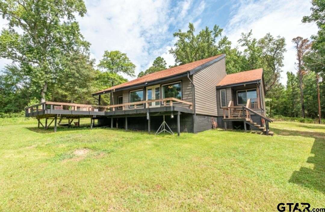 15 Acres of Land with Home for Sale in Troup, Texas