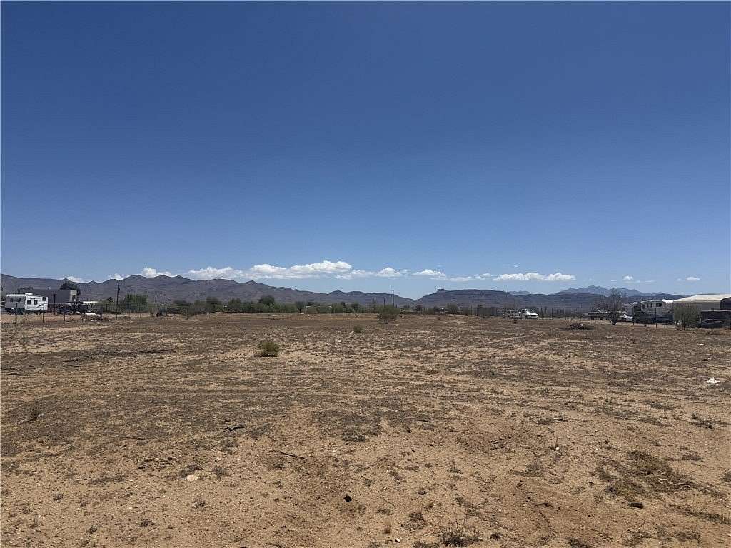 1.17 Acres of Residential Land for Sale in Golden Valley, Arizona
