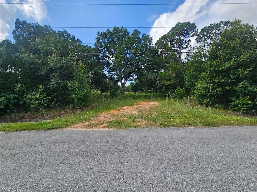1 Acre of Land for Sale in Lorida, Florida