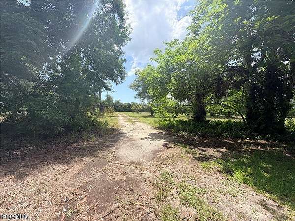 1 Acre of Residential Land for Sale in Fort Myers, Florida