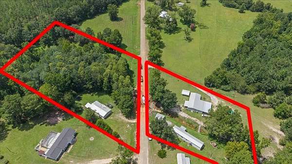 4.52 Acres of Land with Home for Sale in Cottonwood, Alabama