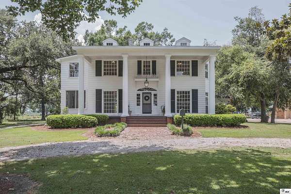 1.8 Acres of Land with Home for Sale in Tallulah, Louisiana