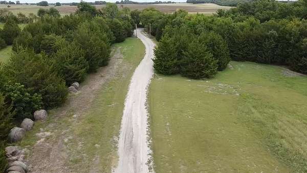 10 Acres of Residential Land for Sale in Bells, Texas