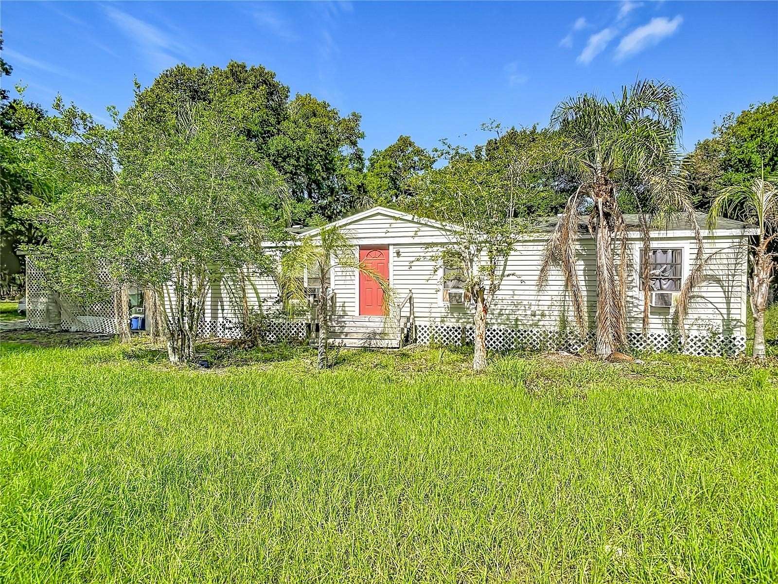 2.5 Acres of Land with Home for Sale in Pierson, Florida
