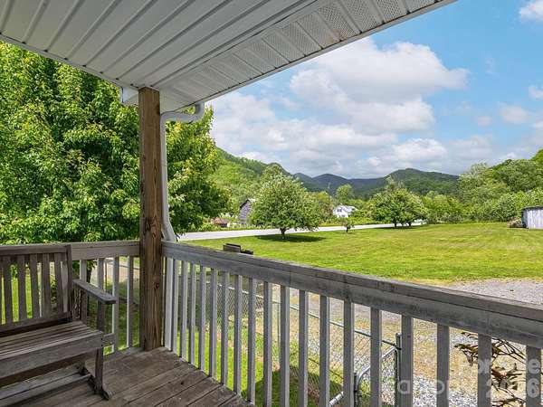 4.4 Acres of Land with Home for Sale in Barnardsville, North Carolina