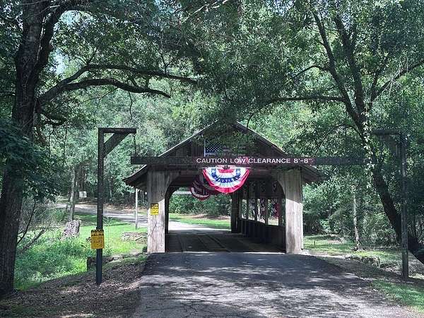 1 Acre of Residential Land for Sale in Carriere, Mississippi