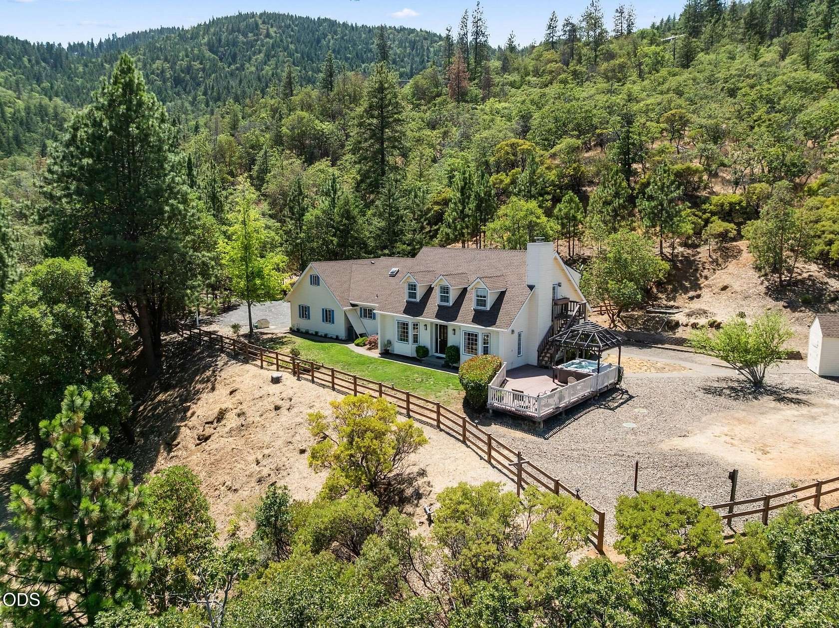 5.5 Acres of Land with Home for Sale in Ashland, Oregon