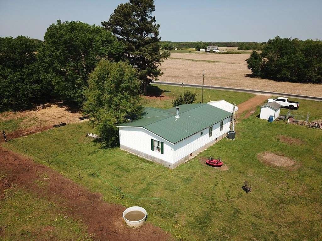 6 Acres of Land with Home for Sale in Buchanan, Tennessee