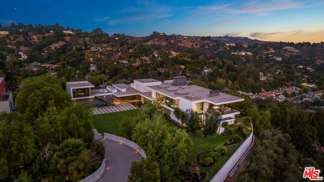 3.23 Acres of Land with Home for Sale in Beverly Hills, California