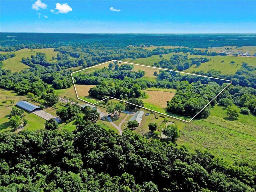 30 Acres of Land for Sale in Decatur, Arkansas