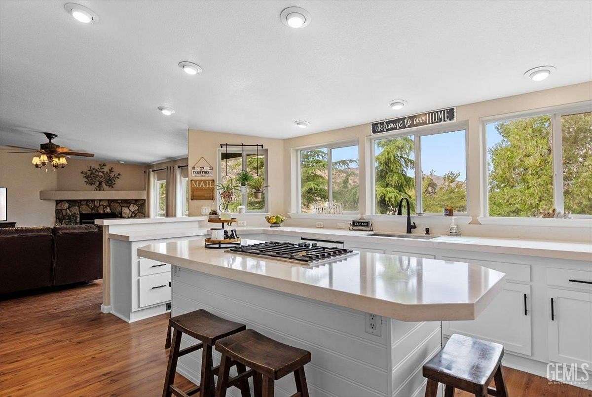 6.1 Acres of Land with Home for Sale in Tehachapi, California