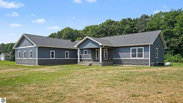 5 Acres of Land with Home for Sale in St. Louis, Michigan