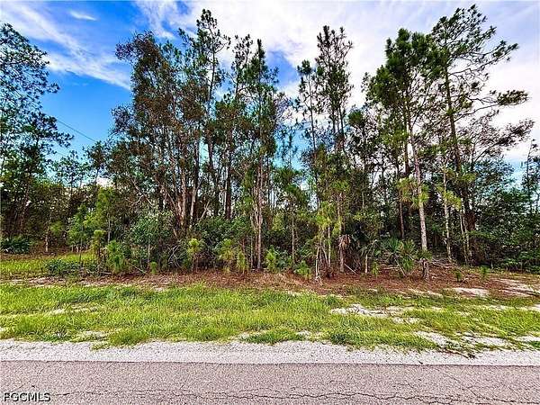 0.25 Acres of Residential Land for Sale in Lehigh Acres, Florida