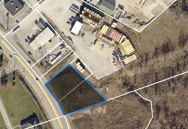 0.9 Acres of Commercial Land for Sale in Cambridge, Ohio