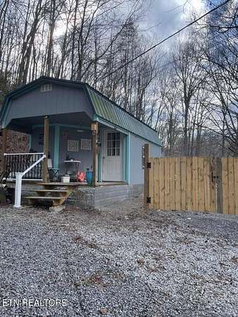 0.65 Acres of Land with Home for Sale in Harriman, Tennessee