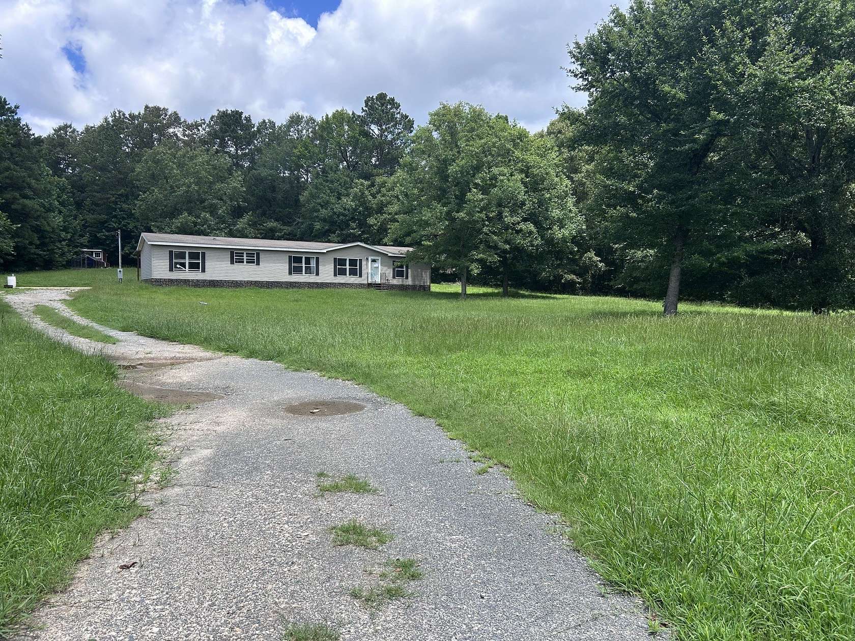 2.14 Acres of Land with Home for Sale in Shreveport, Louisiana