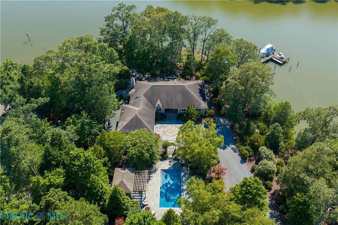 1.72 Acres of Land with Home for Sale in Urbanna, Virginia