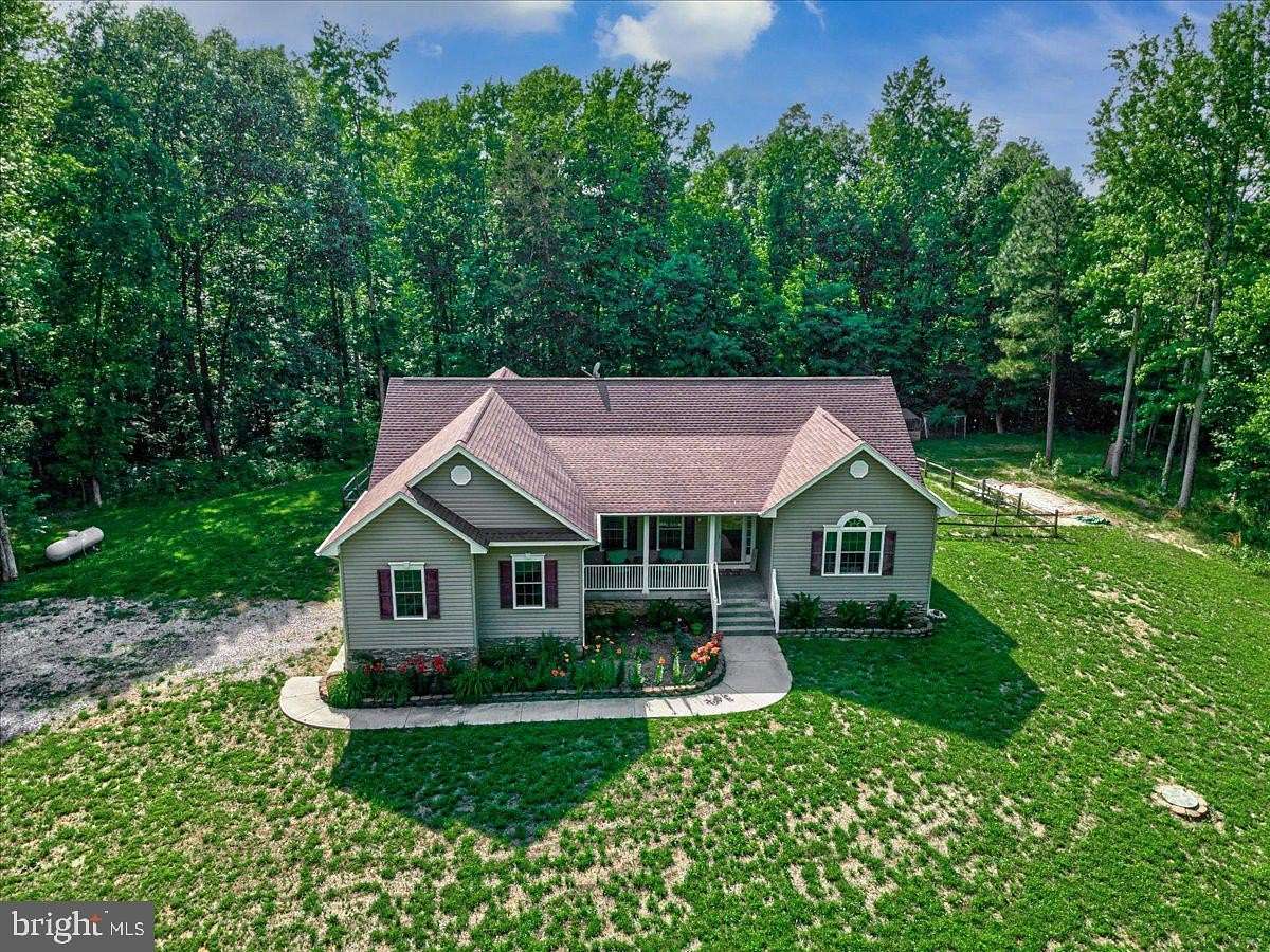 10 Acres of Recreational Land with Home for Lease in King George, Virginia