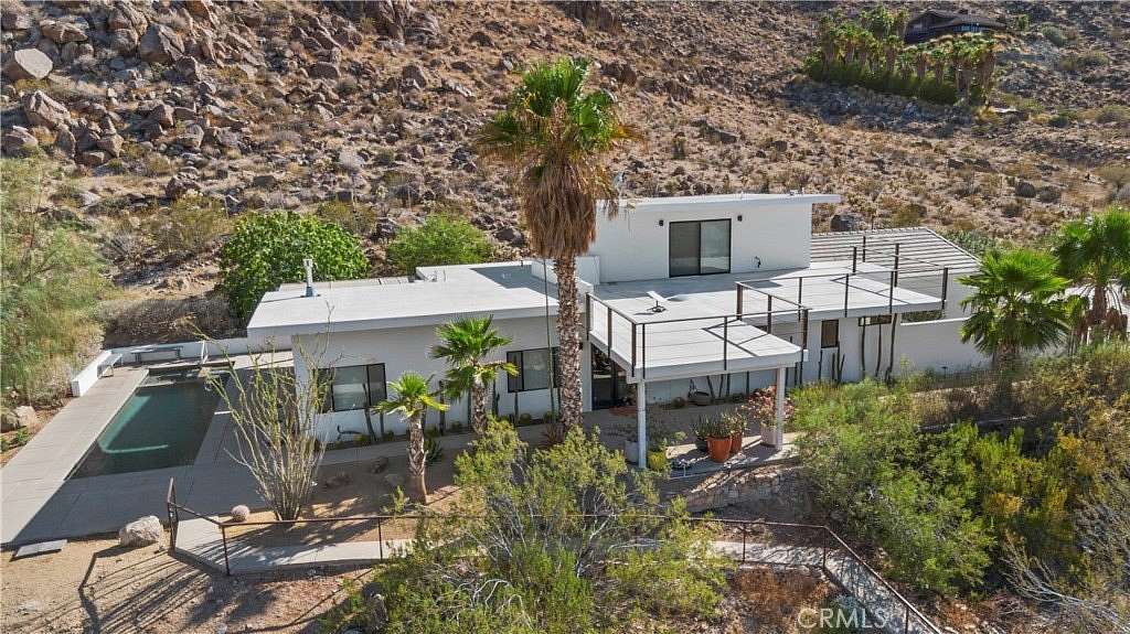5.1 Acres of Land with Home for Sale in Twentynine Palms, California