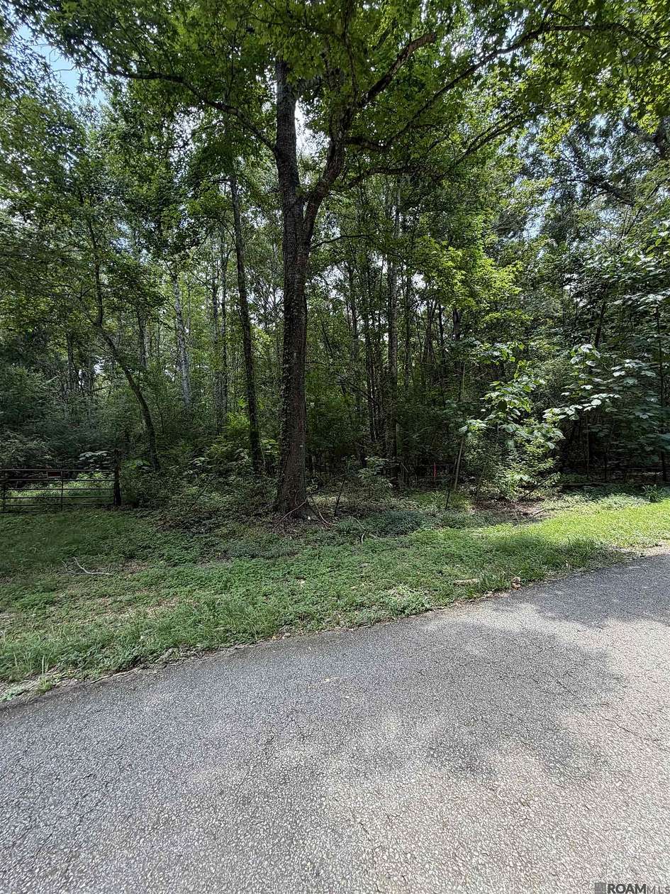 2.85 Acres of Land for Sale in St. Francisville, Louisiana